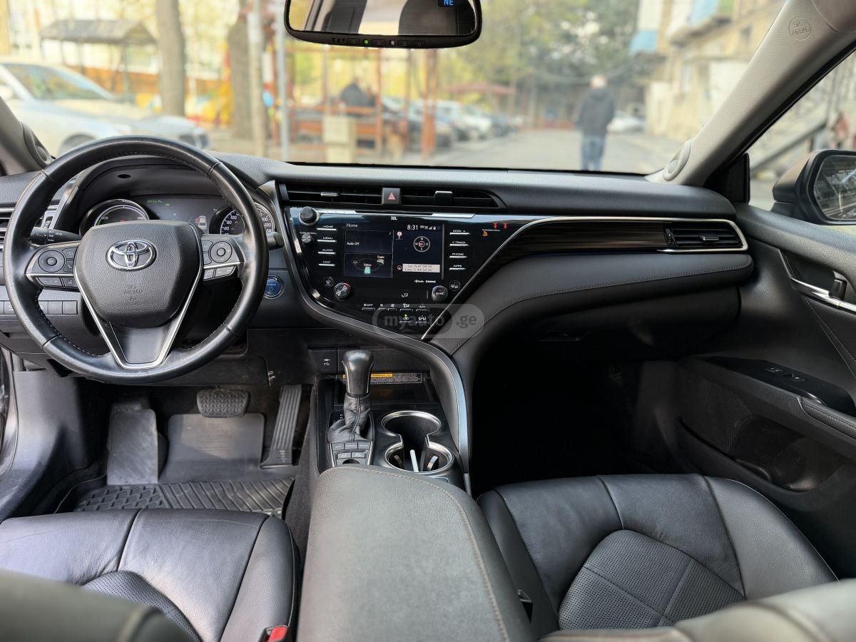 Toyota Camry - фото 10