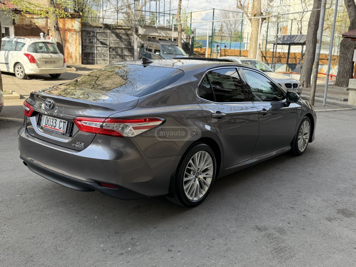 Toyota Camry - фото 7