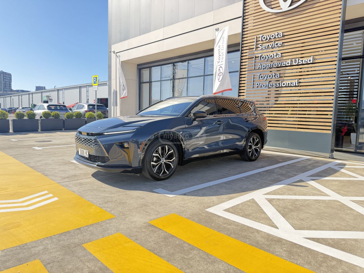 Toyota RAV 4 - фото 3