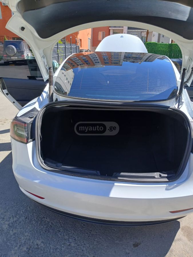 Tesla Model 3 2023 — фото 12 купить в Москве