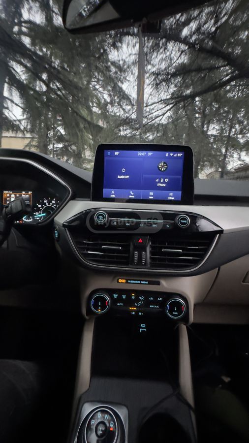 Ford Escape - фото 6