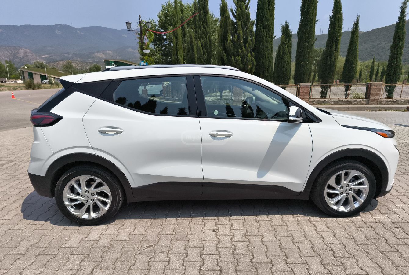 Chevrolet Bolt EUV - фото 5