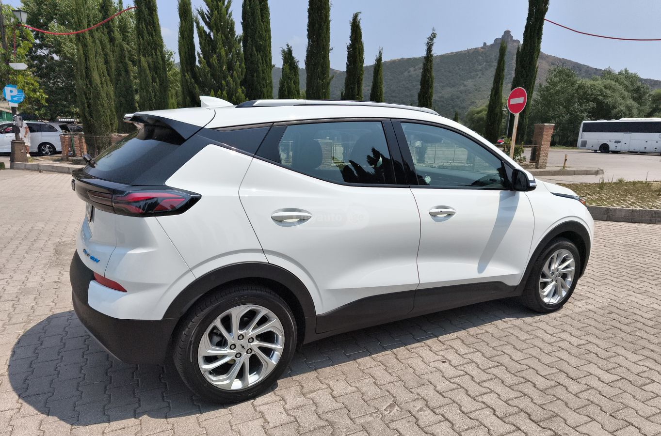 Chevrolet Bolt EUV - фото 6