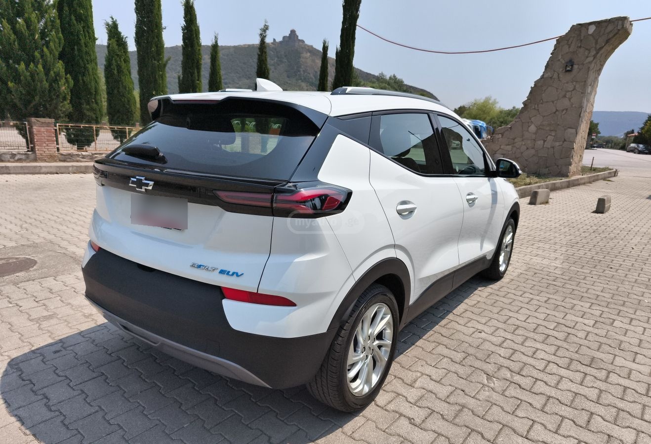 Chevrolet Bolt EUV - фото 9