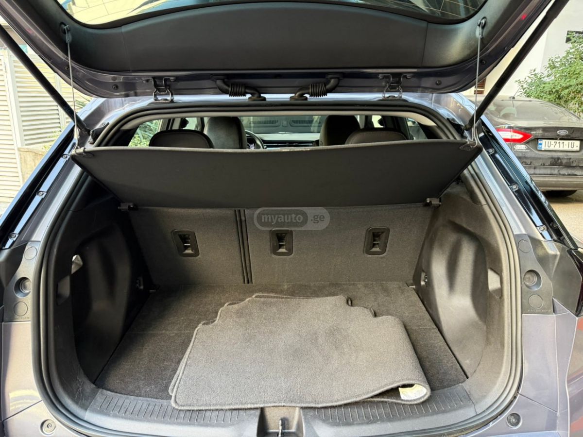 Chevrolet Bolt EUV - фото 10