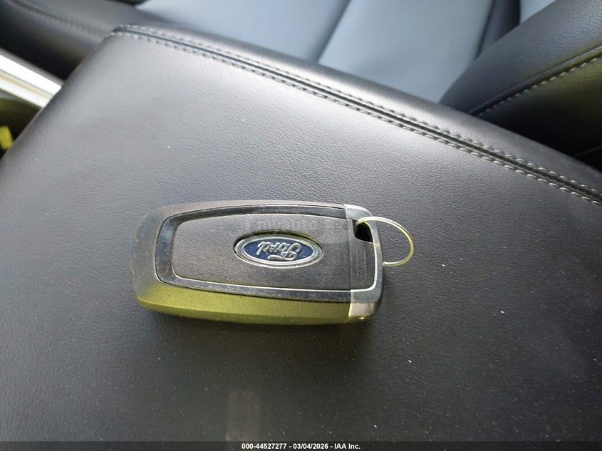 Ford Explorer - фото 11