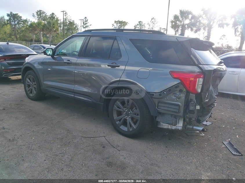 Ford Explorer - фото 3