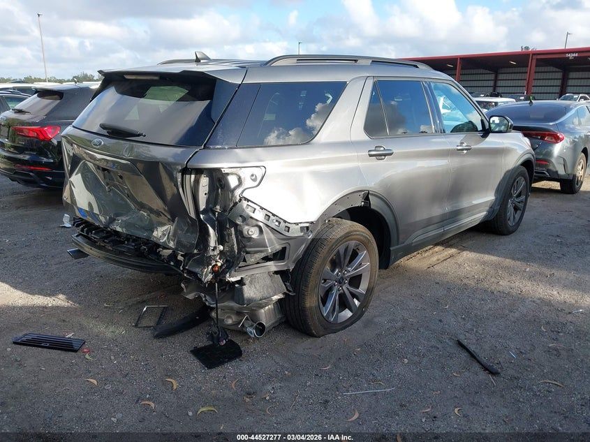 Ford Explorer - фото 4