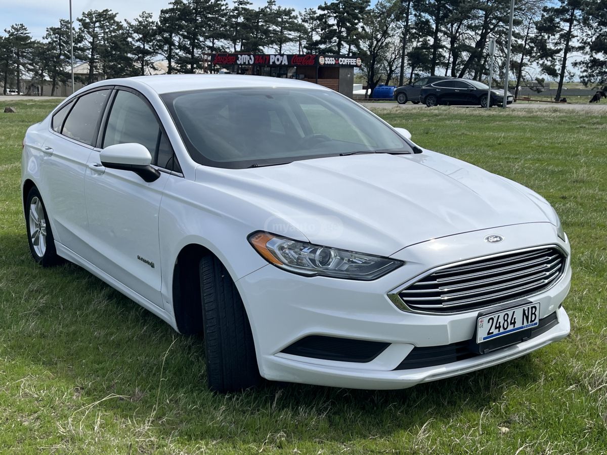 Ford Fusion - фото 2