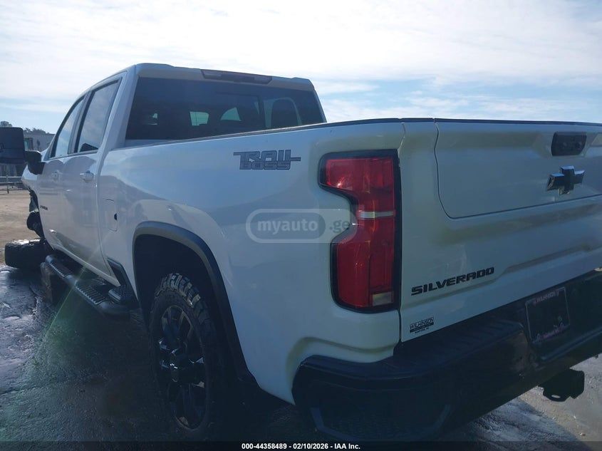 Chevrolet Silverado 2025 — миниатюра 3