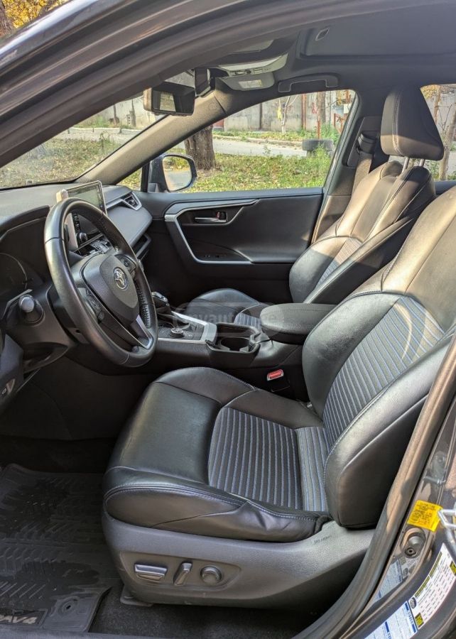 Toyota Rav 4 - фото 10