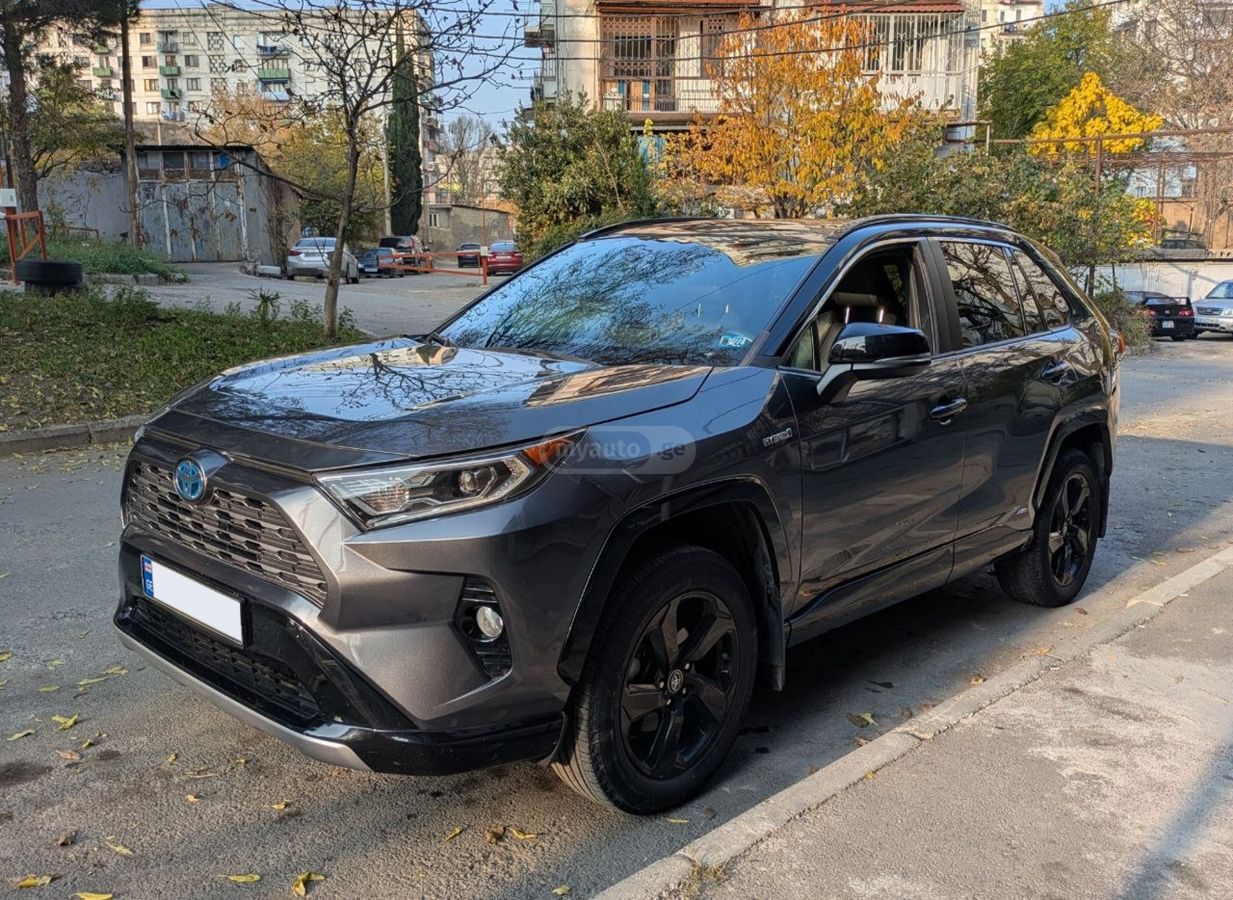 Toyota Rav 4 - фото 5