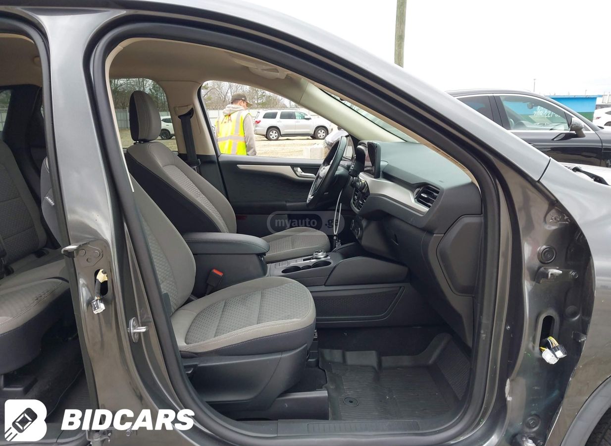 Ford Escape - фото 6