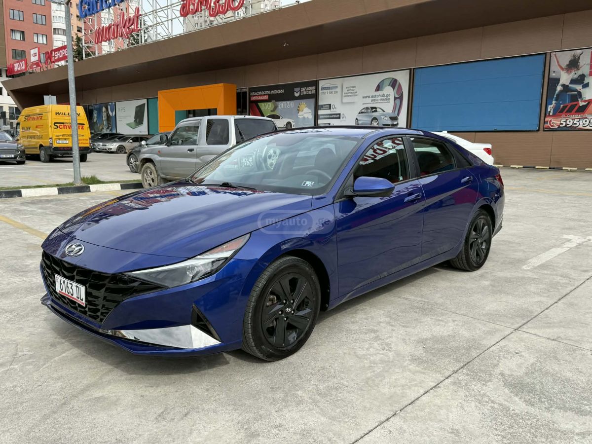 Hyundai Elantra - фото 3