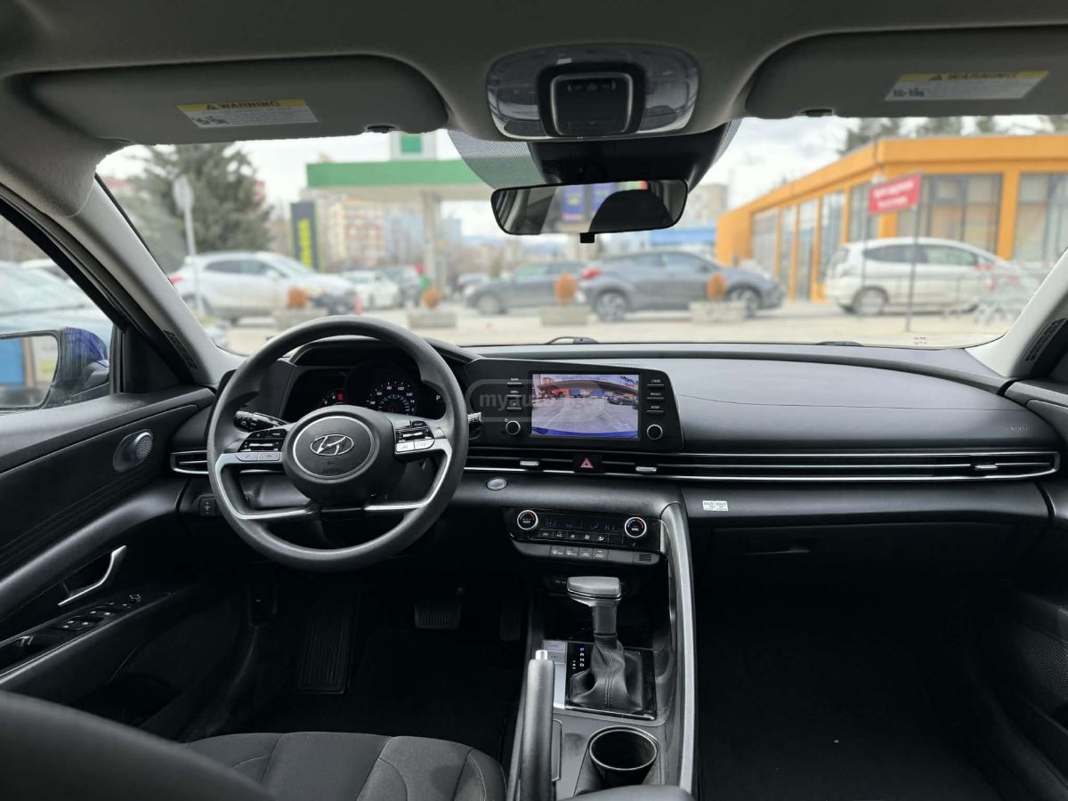 Hyundai Elantra - фото 7