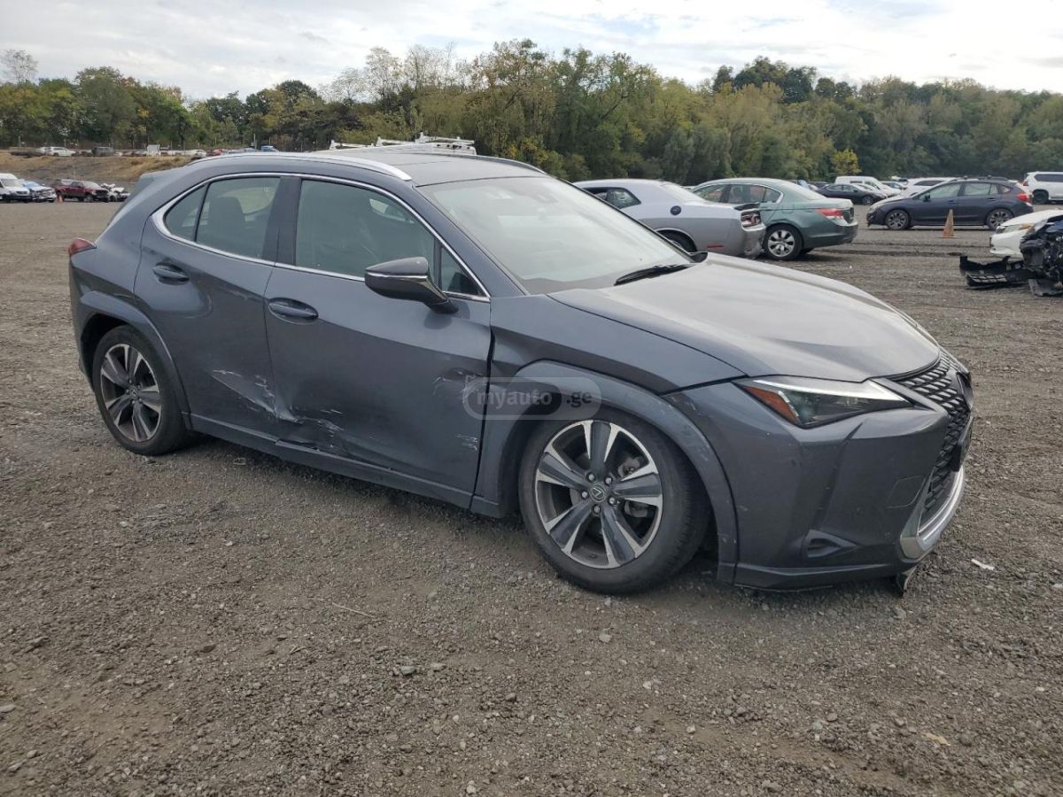 Lexus UX 250 h - фото 4