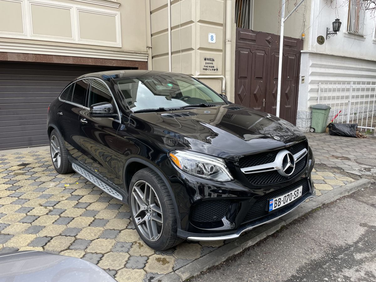 Mercedes-Benz GLE 350 - фото 1