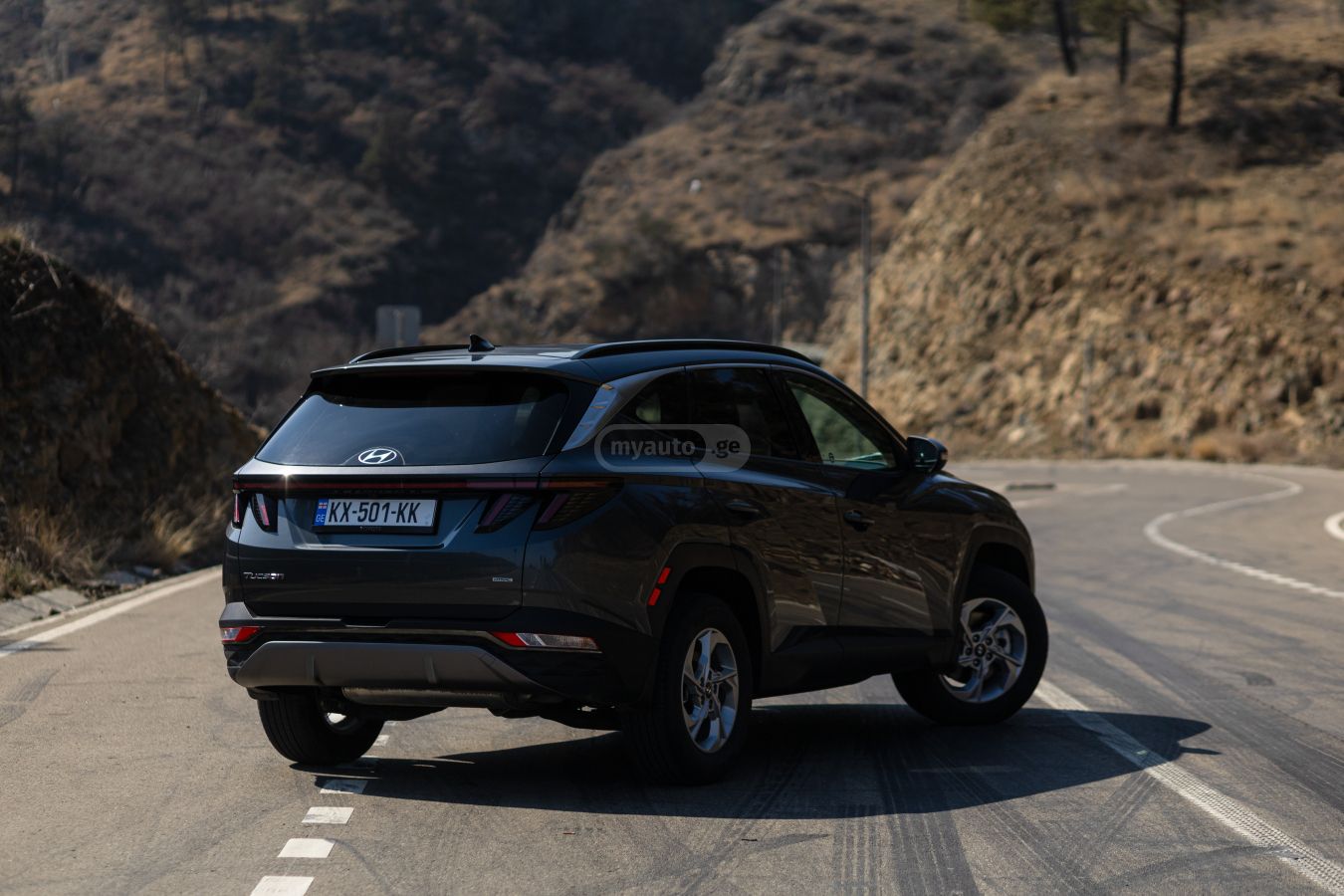 Hyundai Limited 4dr All-Wheel Drive Au — миниатюра 4