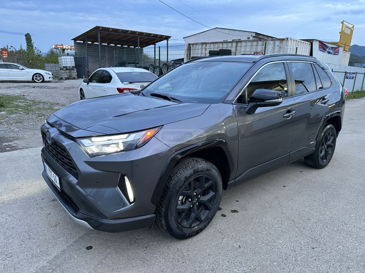 Toyota Rav 4 - фото 4