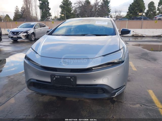 Toyota Prius 2025 — миниатюра 12