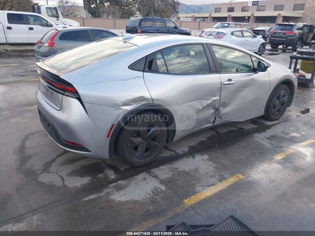 Toyota Prius 2025 — миниатюра 4