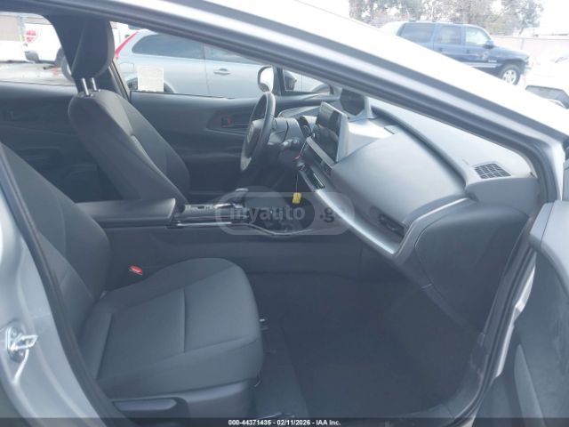 Toyota Prius 2025 — миниатюра 5