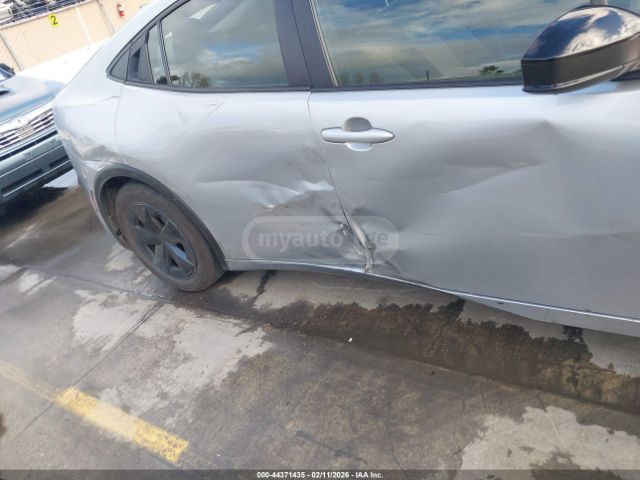 Toyota Prius 2025 — миниатюра 6