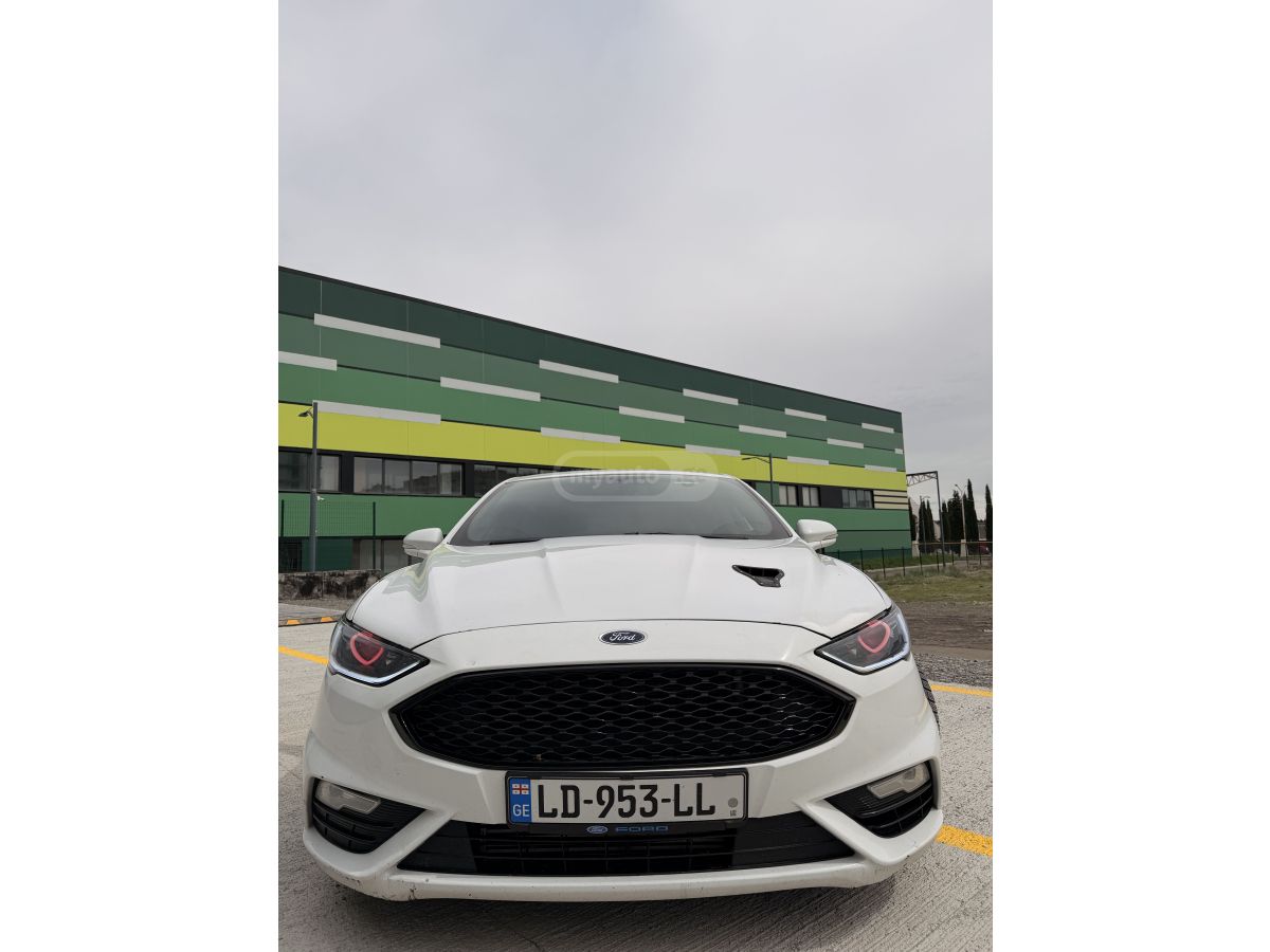 Ford Fusion - фото 1