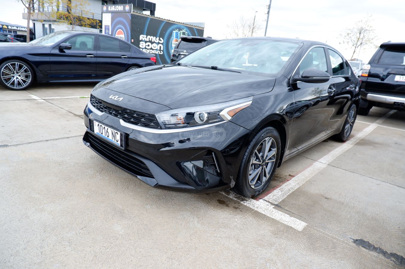 Kia Forte - фото 1