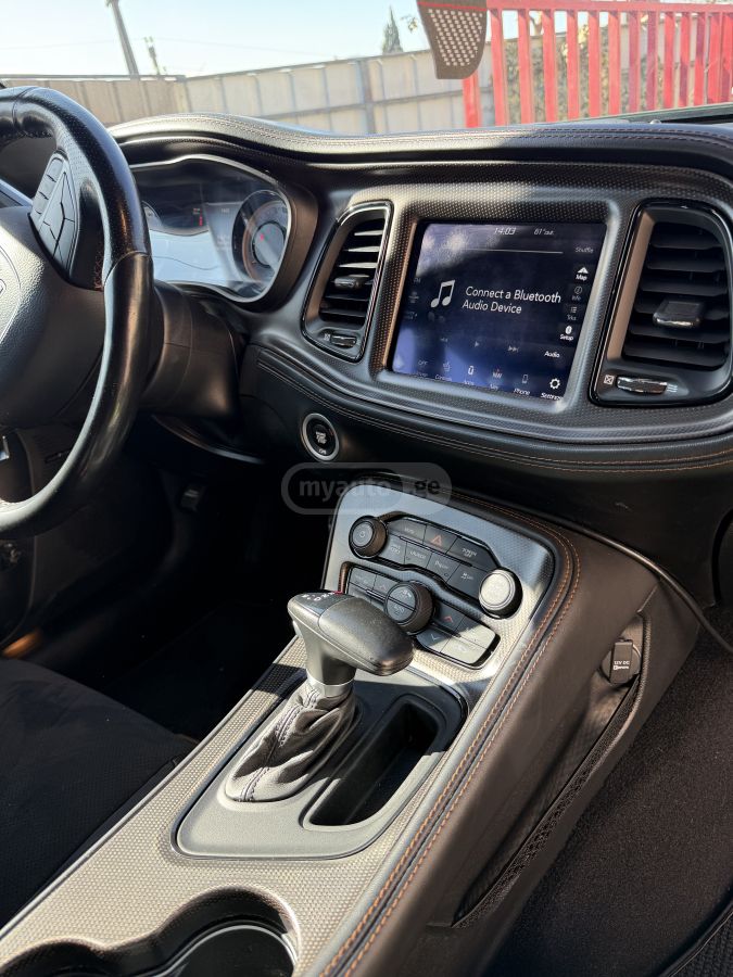 Dodge Challenger - фото 7