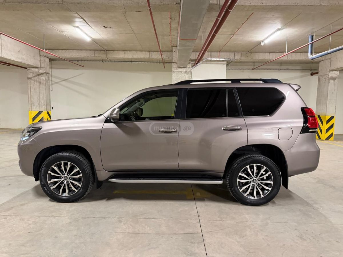 Toyota Land Cruiser Prado - фото 12