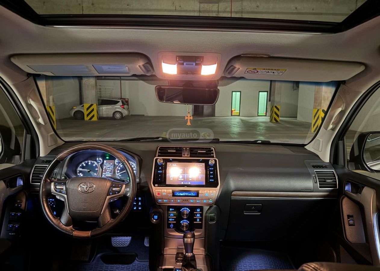 Toyota Land Cruiser Prado - фото 13