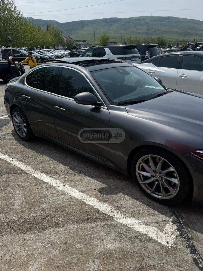 Alfa Romeo Giulia - фото 6