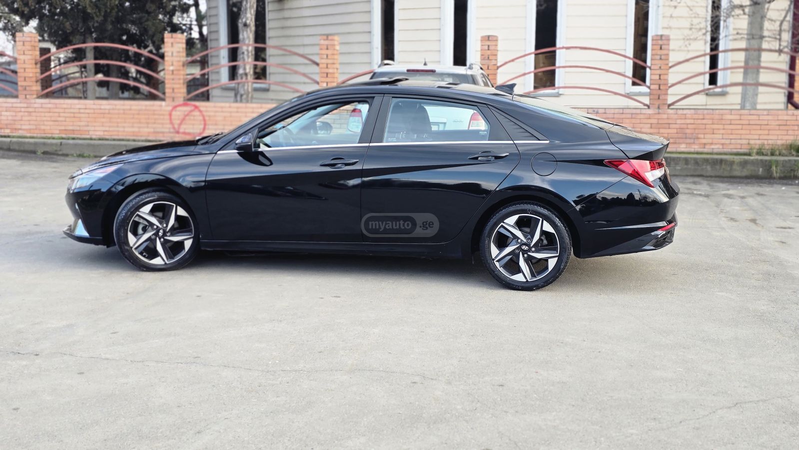 Hyundai Limited 4dr Sedan — миниатюра 7