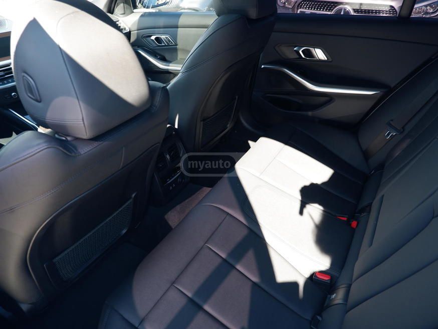 BMW 330 - фото 6