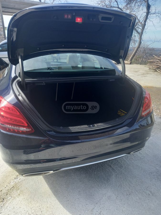 Mercedes-Benz C 300 - фото 7
