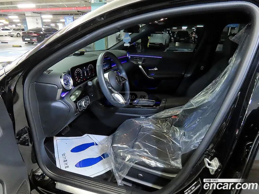 Mercedes-Benz A 45 AMG 2024 — миниатюра 6