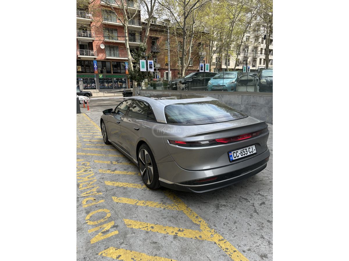 Tesla Model 3 - фото 12