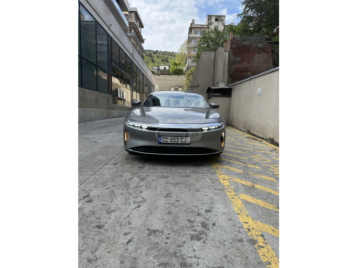 Tesla Model 3 - фото 3