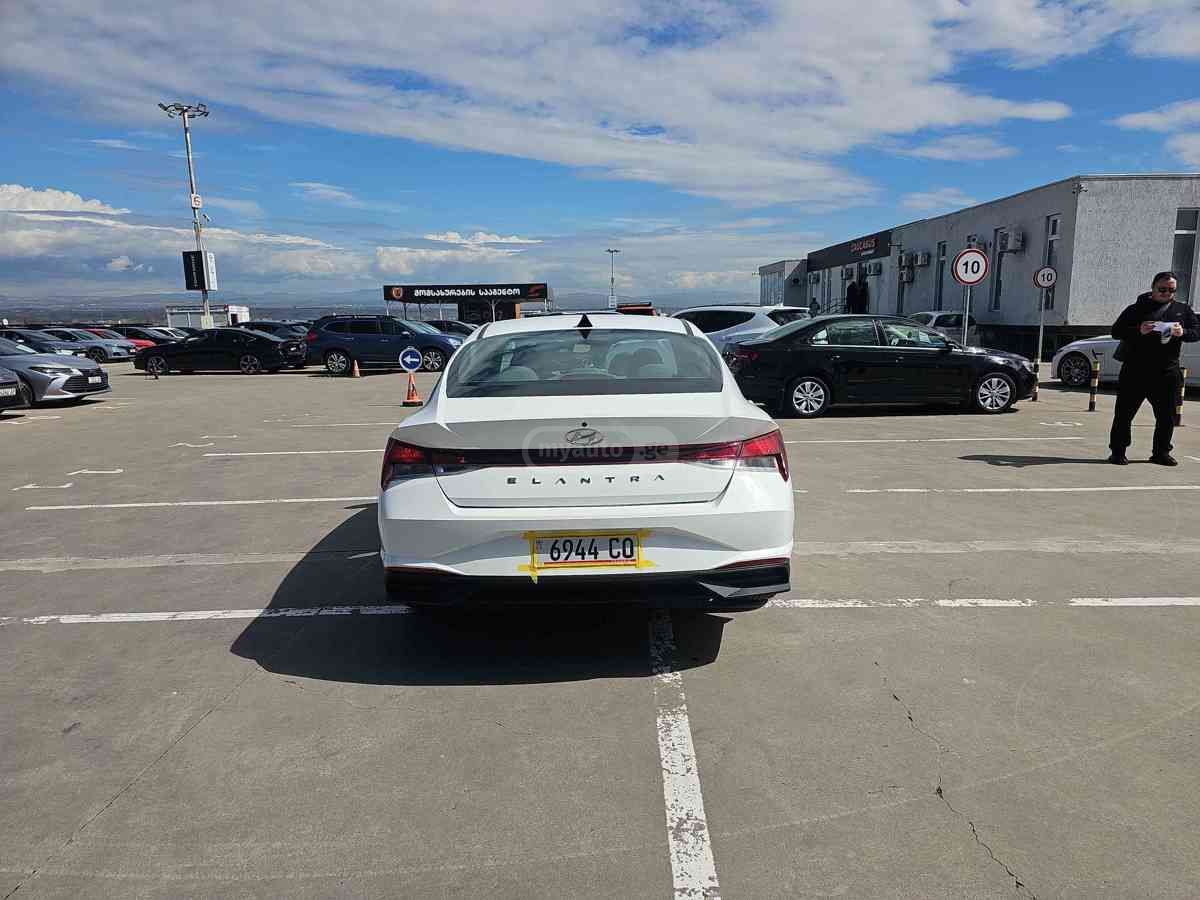 Hyundai Hyundai Elantra — миниатюра 5