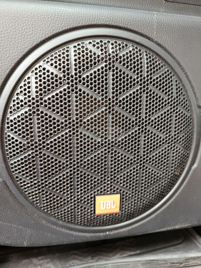 Toyota RAV 4 - фото 2