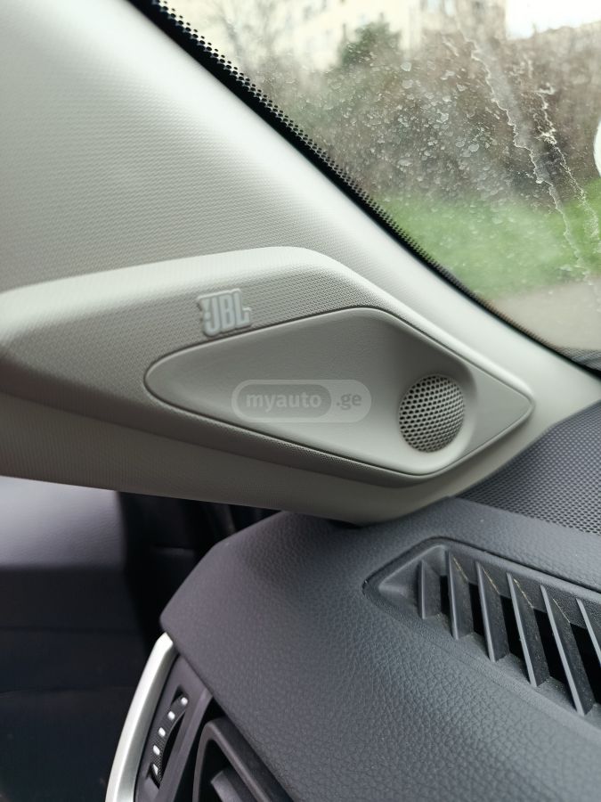 Toyota RAV 4 - фото 4