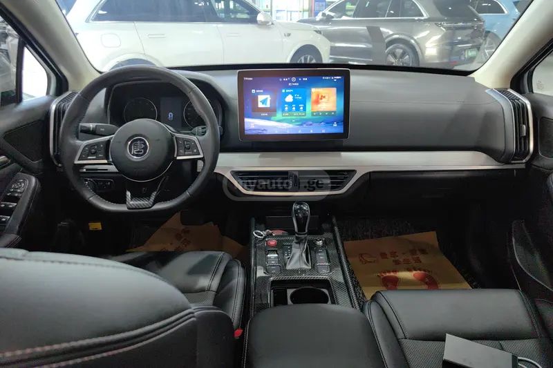 BYD Tang - фото 10