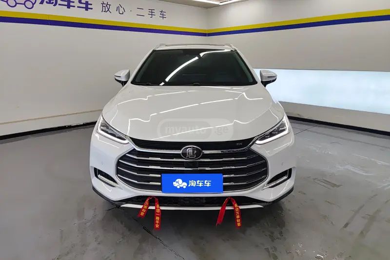 BYD Tang - фото 2