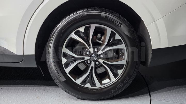 Kia Sedona - фото 5