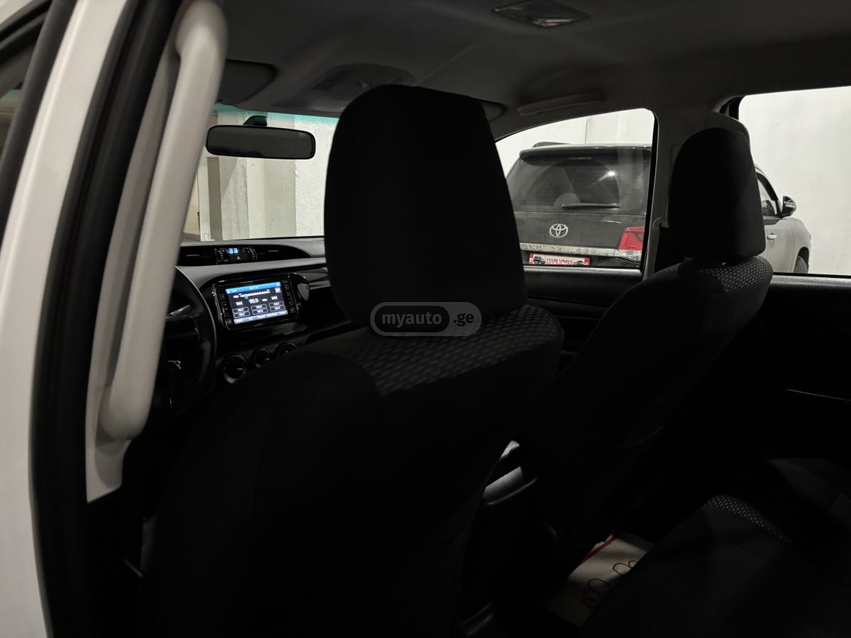 Toyota Land Cruiser Prado - фото 12