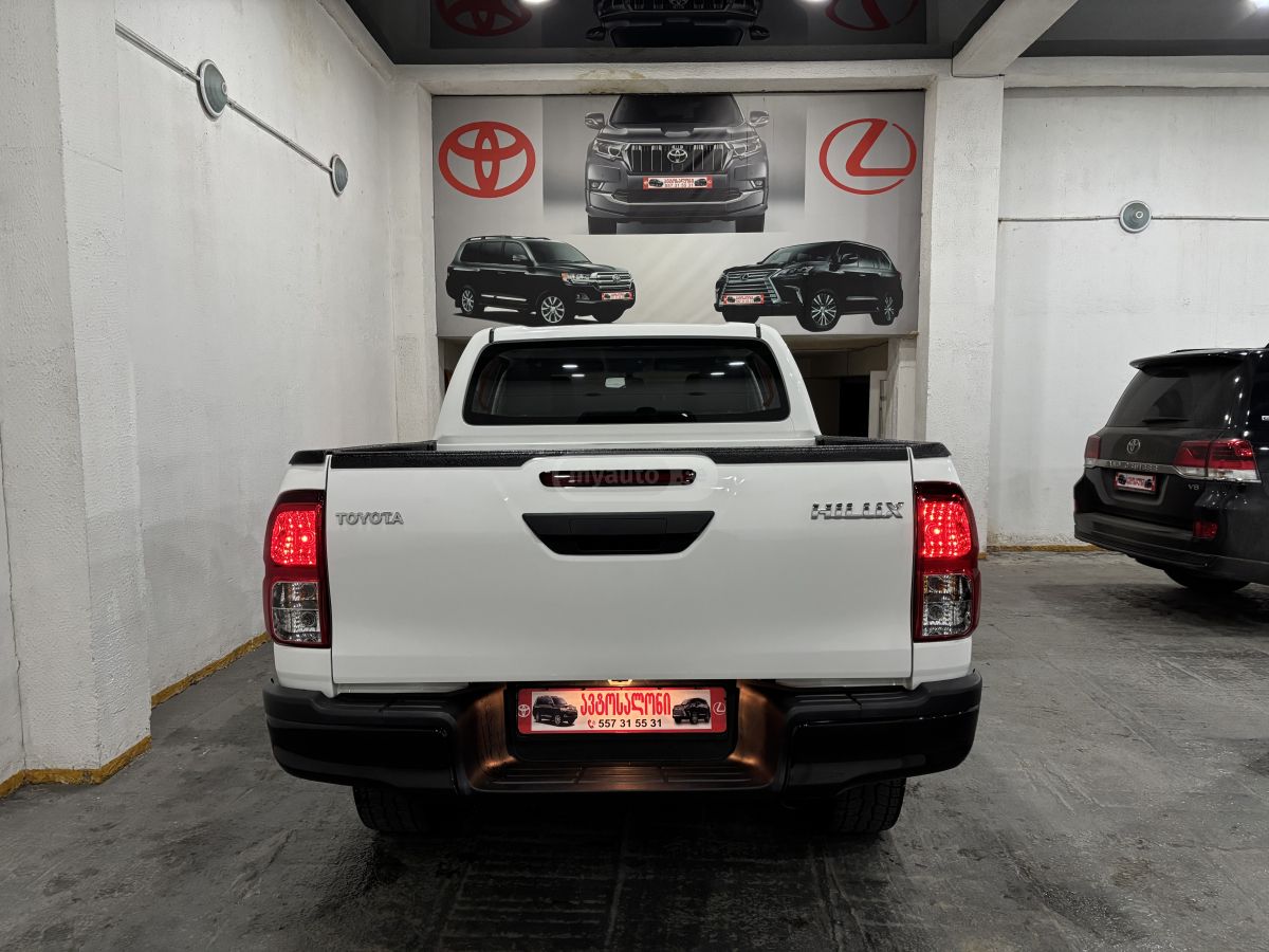 Toyota Land Cruiser Prado - фото 3