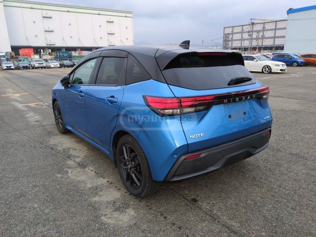 Nissan Note - фото 2