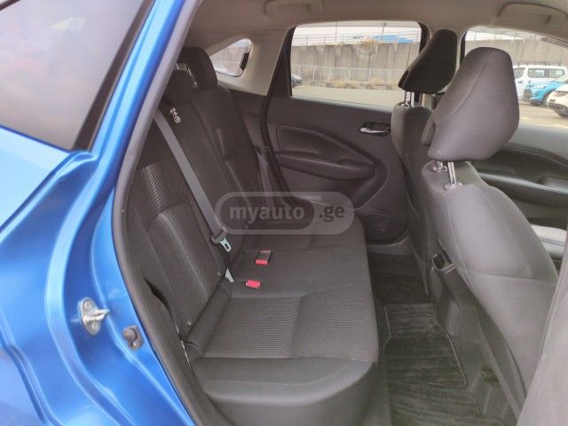 Nissan Note - фото 8