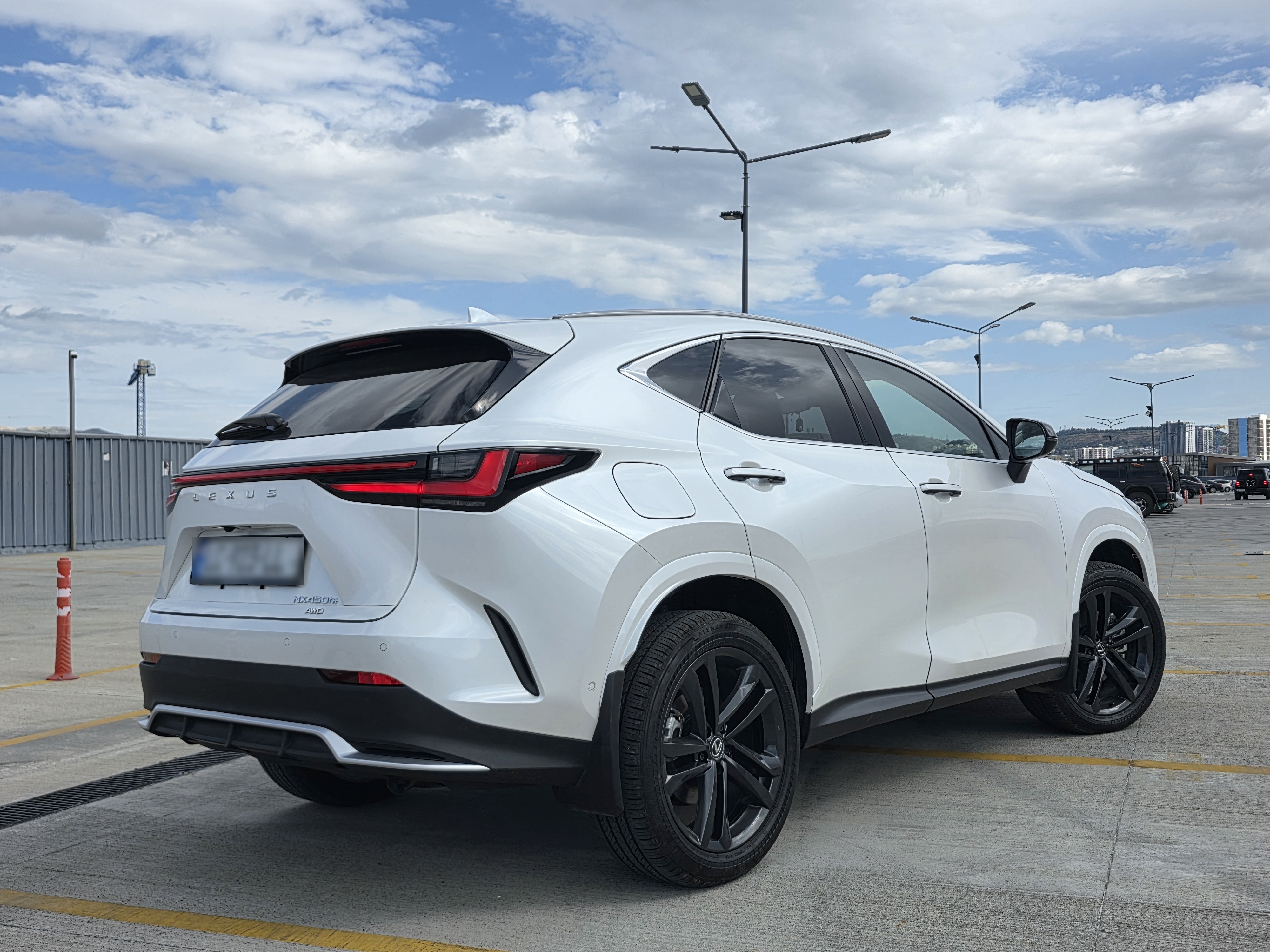 Lexus NX 450 - фото 4